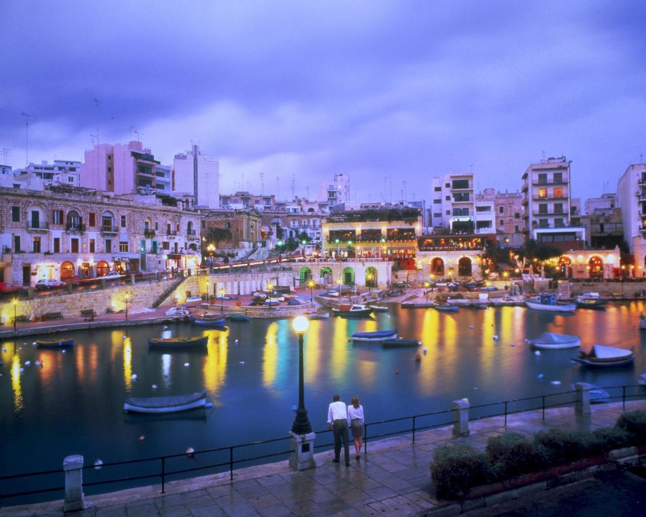 Seaview Apartment In Fort Cambridge, Sliema Eksteriør bilde