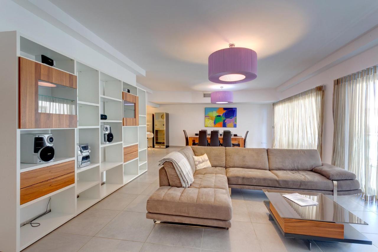 Seaview Apartment In Fort Cambridge, Sliema Eksteriør bilde